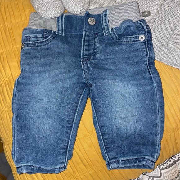 Baby gap knitted cardigan booties and jeans - Picture 3 of 9
